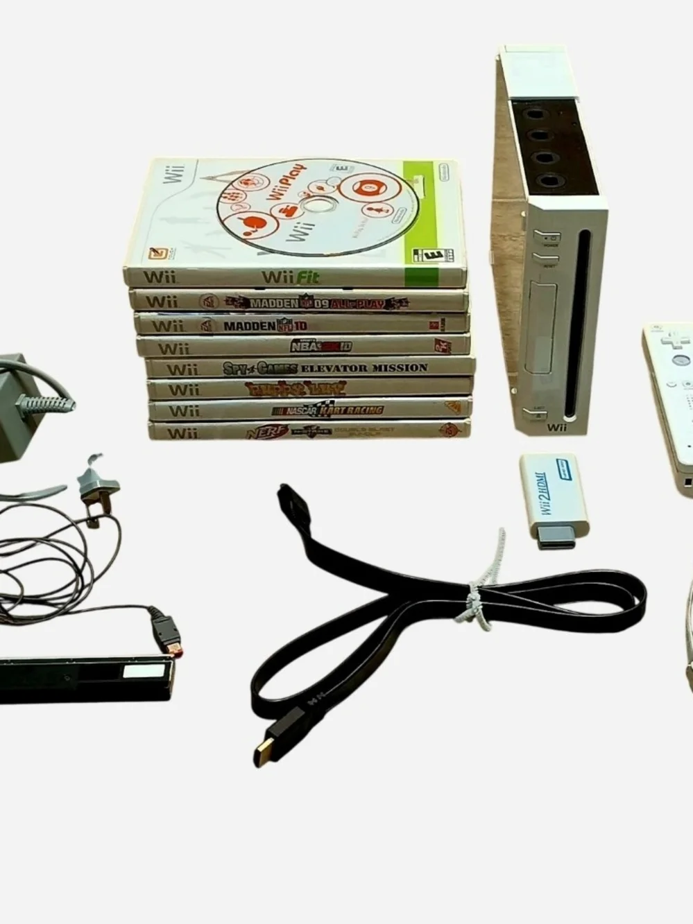 Nintendo Wii Console Bundle with Games and Accessories